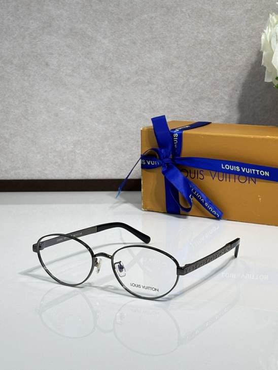 Picture of Louis Vuitton Sunglasses _SKUfw76439529fw
